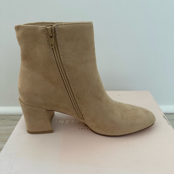 daria block heel bootie